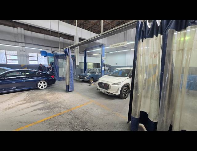 5,267M² BUILDING FOR SALE IN ROSSBURGH